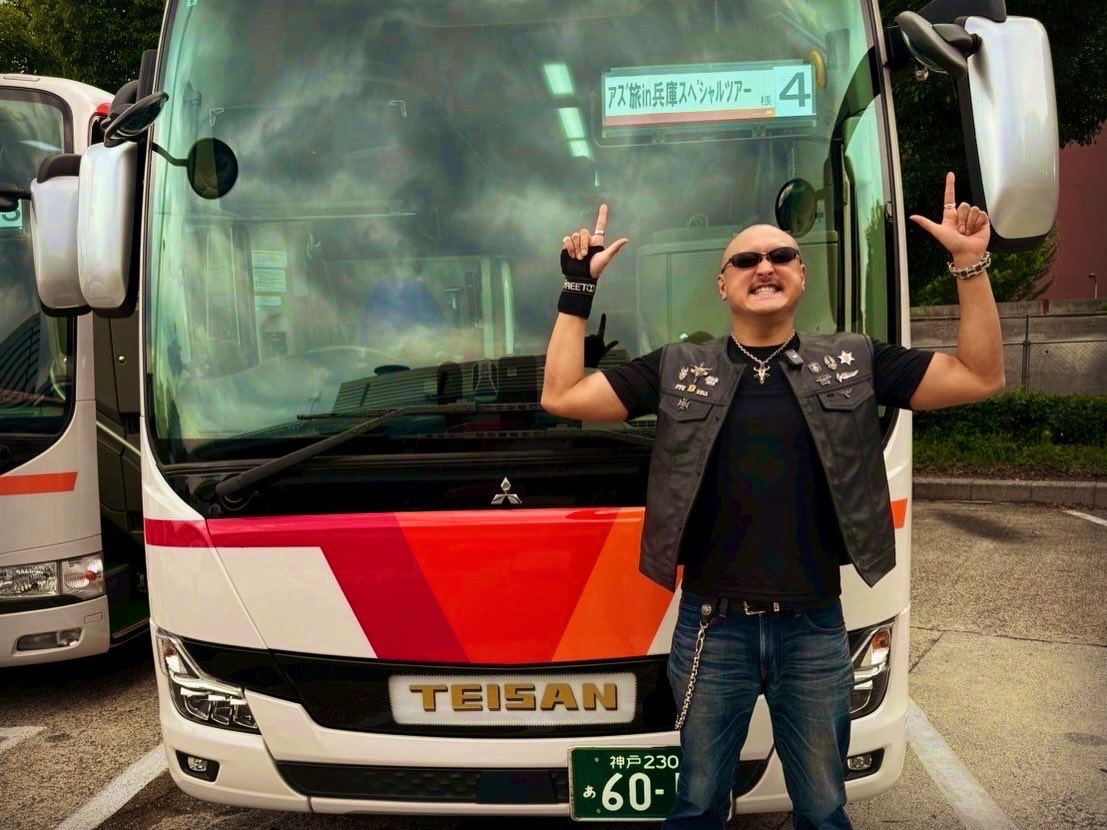 mafia_kajita's tweet photo. 今年のアズ旅も最高でした😎
指揮官のみなさんと交流できる機会はいくらあってもいい👍
また遊びましょう！

#アズ旅
#アズールレーン https://t.co/Dt73Ugg3Wk