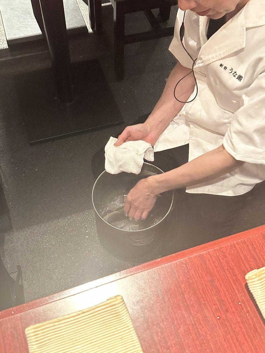 sg__soccer's tweet photo. rprとセイジさんとウナギ喰った！！！！
ドパ美味かった！！！！！！！
この後ミニ四駆？配信あり！！！！！ https://t.co/fmoh5PRnqf