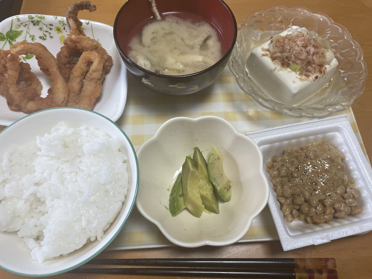finehiro's tweet photo. 今日の朝ごはん、昼ごはん、夜ごはんです。
#飯テロ https://t.co/TJj3dzGqHi