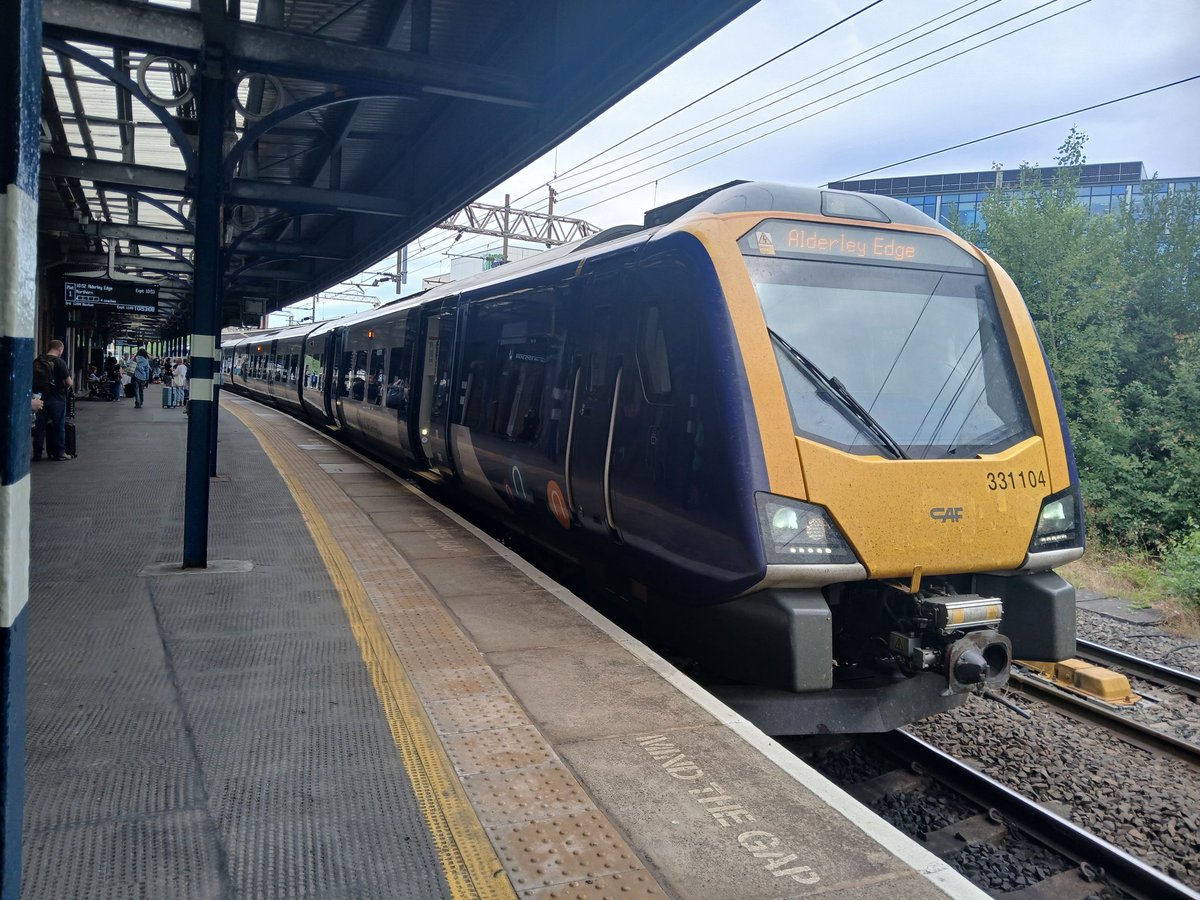 IshaqAli156's tweet photo. All done, all of @northernassist #caf331s that are based at Allerton depot. Just the ones based at Neville hill left
Anyway the final one is @northernassist #caf331104 seen making its call at Stockport with the 1038 Manchester to Alderly edge service. https://t.co/7Fjv1WofRT