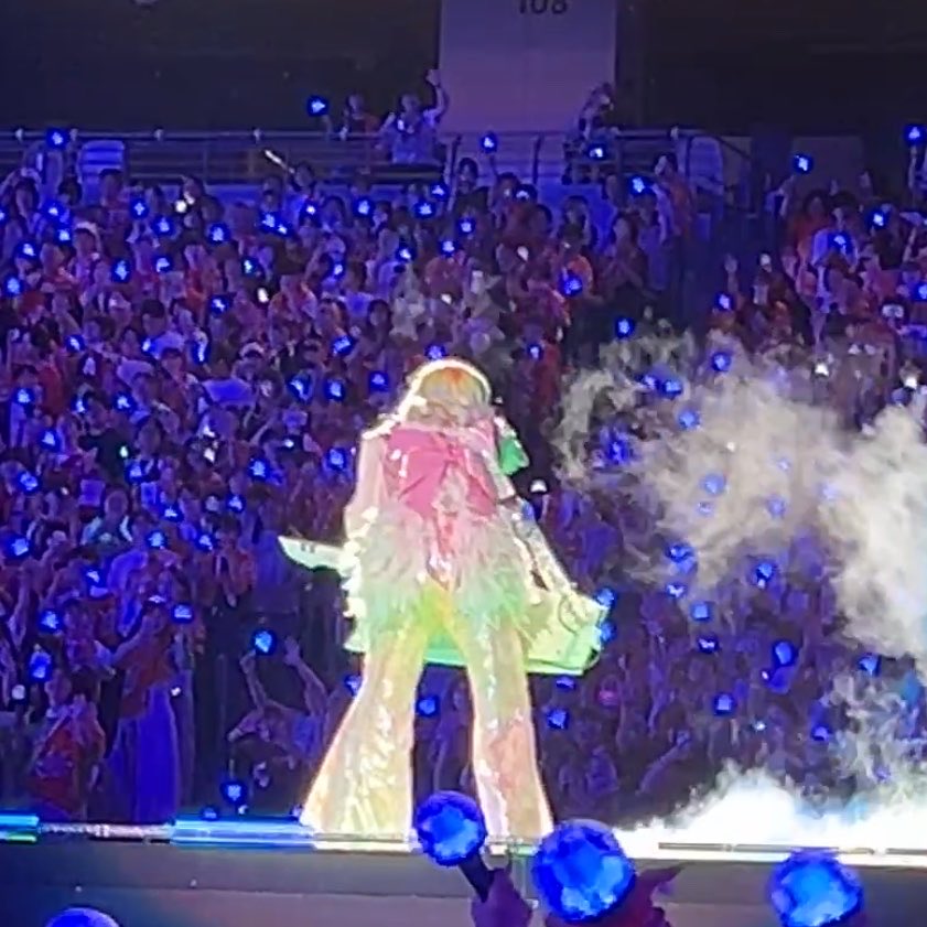 maru_cida's tweet photo. にこにこで歩いていくりょーちゃんかわいかった😍 https://t.co/qoKCzYG5CD