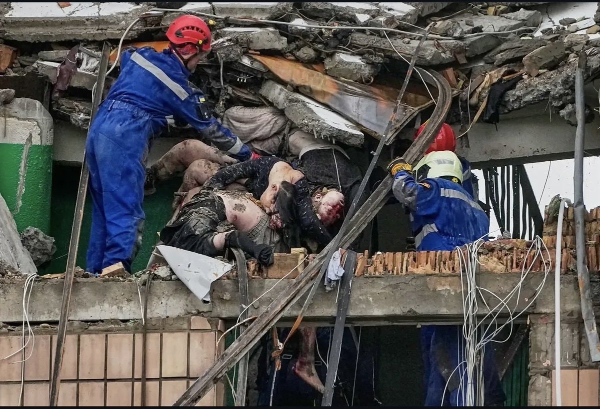 milaradionova's tweet photo. Russia is a real terrorist state.

Kyiv 6.07. 🕯️💔 https://t.co/MRSAPtowMm