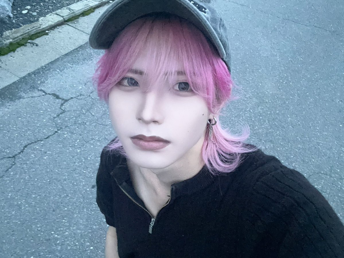 PH__LUI's tweet photo. 前髪切ったよ https://t.co/tmYGgoOd9y