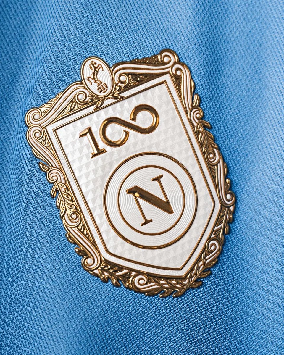 B24PT's tweet photo. A nova camisola principal do Napoli, comemorativa do centenário do clube. https://t.co/OfAyMjvRJi