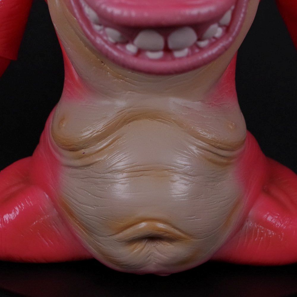hakaba_gallery's tweet photo. ★商品情報★
MS TOYS JAPANよりテケテケがオンラインストアで発売中！
造形・彩色両面の圧倒的な完成度の高さが見る者を虜にする一品。
#テケテケ #ソフビ 
https://t.co/PqBwM1g8Pe https://t.co/RTtJtNMXWO