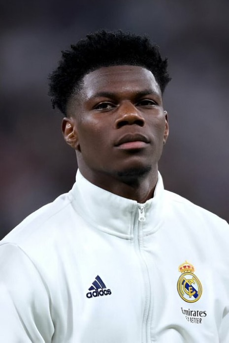SimplyUtd's tweet photo. 🚨 BREAKING!

Manchester United will travel to Madrid to discuss Aurélien Tchouaméni.  

[@jfelixdiaz, @madridistahoy] https://t.co/FcsOW0nwAn