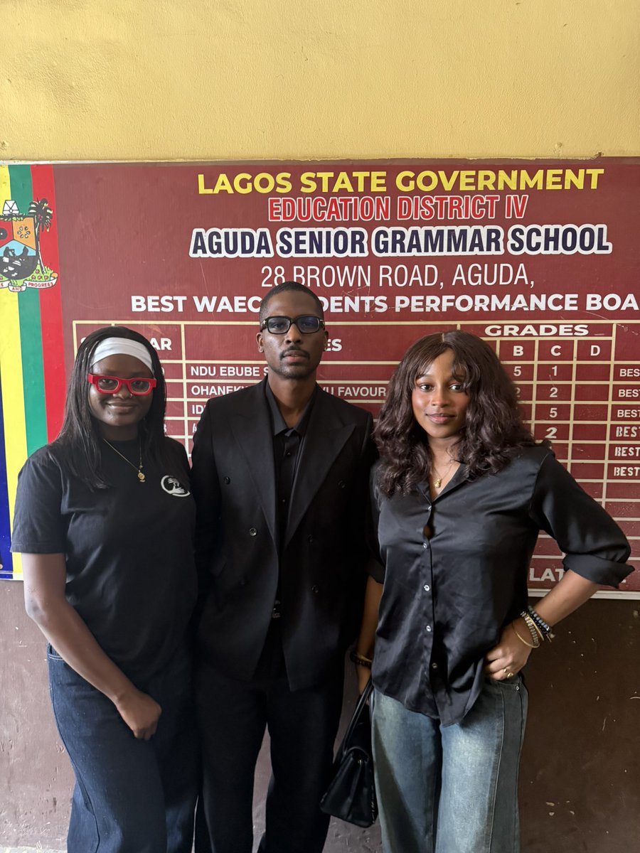 Glorylucasfound's tweet photo. The first My Safe Space Journal distribution is officially complete.
Together with VVS Lagos, we visited Aguda Senior Grammar School to place the journal in the hands of students and begin important conversations around emotional expression and wellbeing.
#MySafeSpaceJournal #GLF https://t.co/HAyWPokbdV