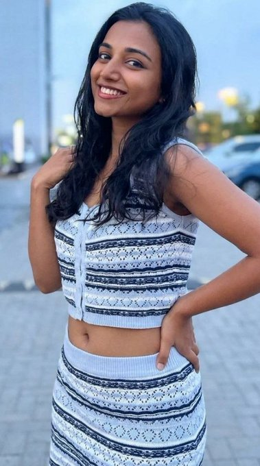Posex6969's tweet photo. aishu semma katta 🥵😍
yenaku puduchadhula best influencer katta iva dhan uff andha thoppullu ahhhh aishu https://t.co/Zji1CvwLGm