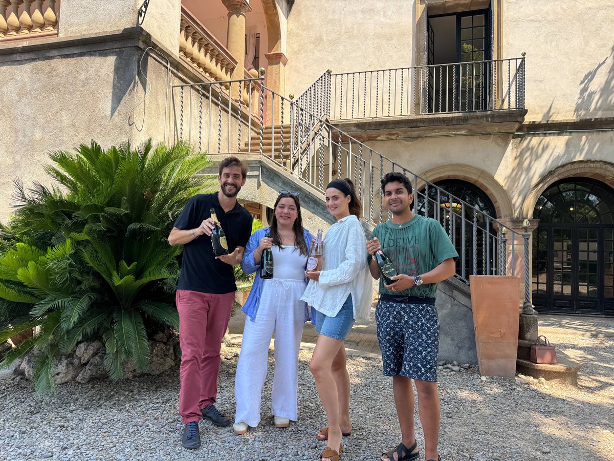 DO_Cava's tweet photo. Last week, at D.O. Cava we had the pleasure of hosting a group of journalists from the UK 🍾

During their visit, they experienced an immersive journey through the Cava region, exploring wineries and vineyards, and getting a closer look at the traditional method that defines the identity and expression of every Cava.

Our thanks to all participating wineries for opening their doors and sharing their work, and to our guests for their engagement throughout this journey into the origins of Cava 🥂

#DOCava #Cava #Enotourism #CavaMoments #WineExperience