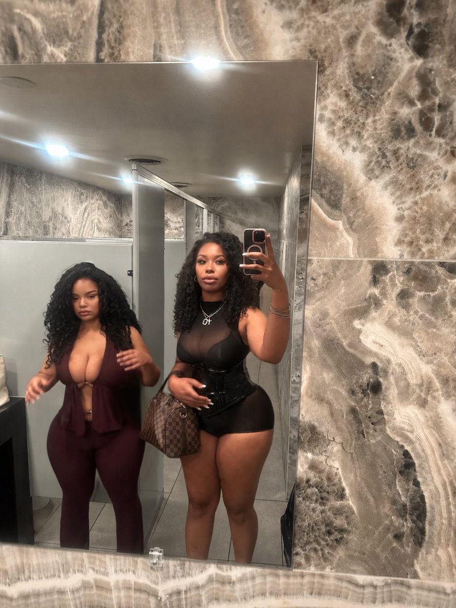 jascatron's tweet photo. me first getting to the club vs leaving lol we was so drunk https://t.co/yA7Ym42tga