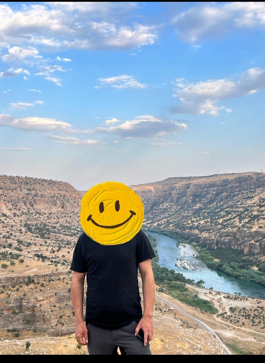masiro53617's tweet photo. Deşt û nevalen me xweşiktirin hemu behran ,Kurdistan Mérdîn-Hezex https://t.co/Yf8bfdpHho