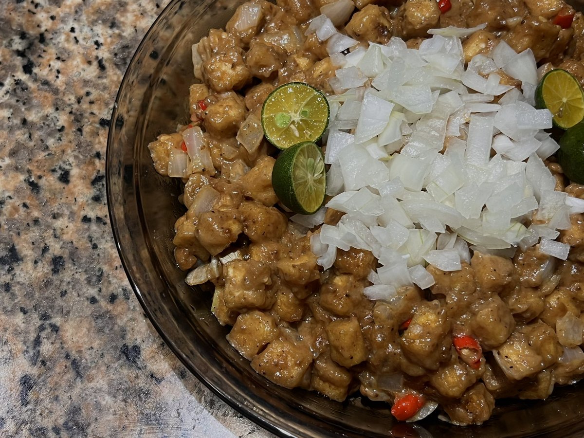 ysaintlauriat's tweet photo. sana #gets sa tofu sisig #foodtwt https://t.co/tI76SvXj7B