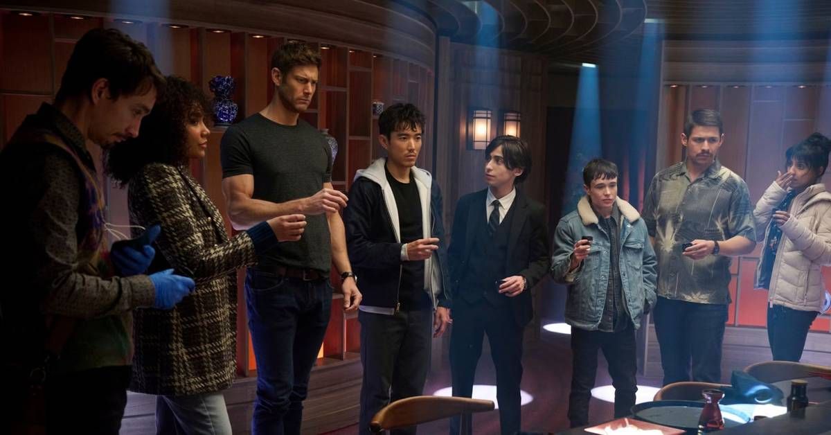 Collider's tweet photo. Beloved superhero series Umbrella Academy was based on a comic by My Chemical Romance singer Gerard Way. Now one cast member has an idea for a reboot. https://t.co/IFfAlr5zOM https://t.co/5xsnfkpF9K