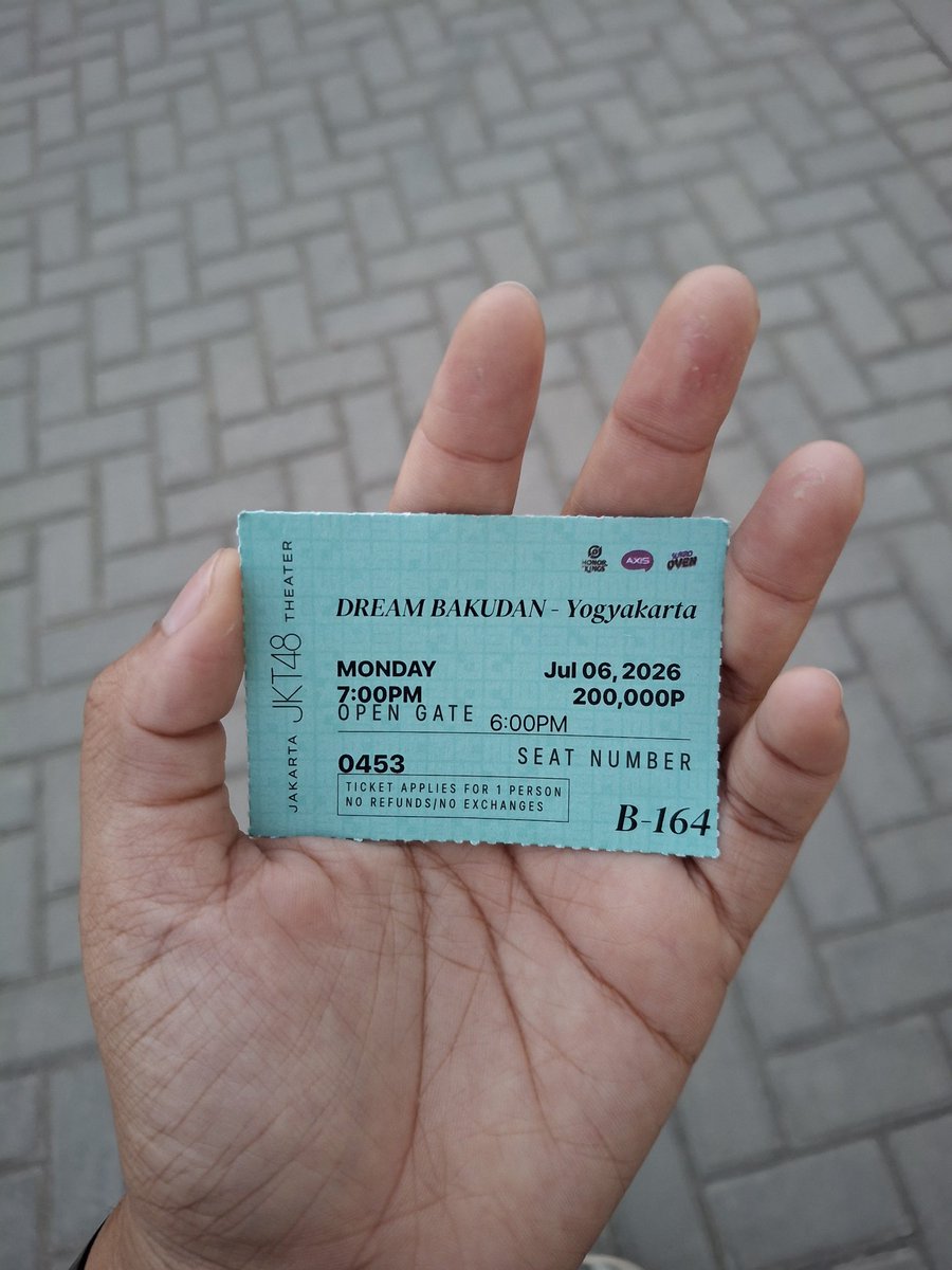 verinn__'s tweet photo. bau banget padahal udh ke gunung kawi semalam @Nachia_JKT48 https://t.co/L75YXfA8c9