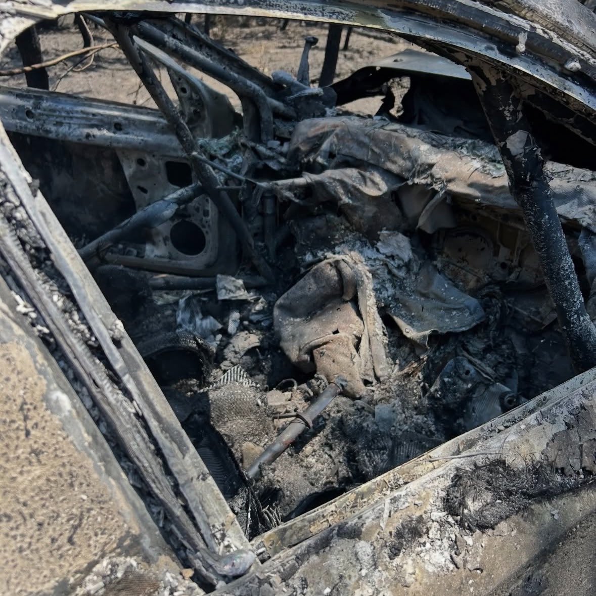 rallycast_'s tweet photo. Estremecedora la historia que cuenta Álvaro Muñiz de su accidente en el Rias Baixas, teniendo que sacar a Néstor Casal del coche, con el fuego comenzando. 

Su mayor victoria. 

Ánimo a todo el equipo y a dos grandes tipos como son Álvaro y Néstor. https://t.co/FoHDx2F4Zd