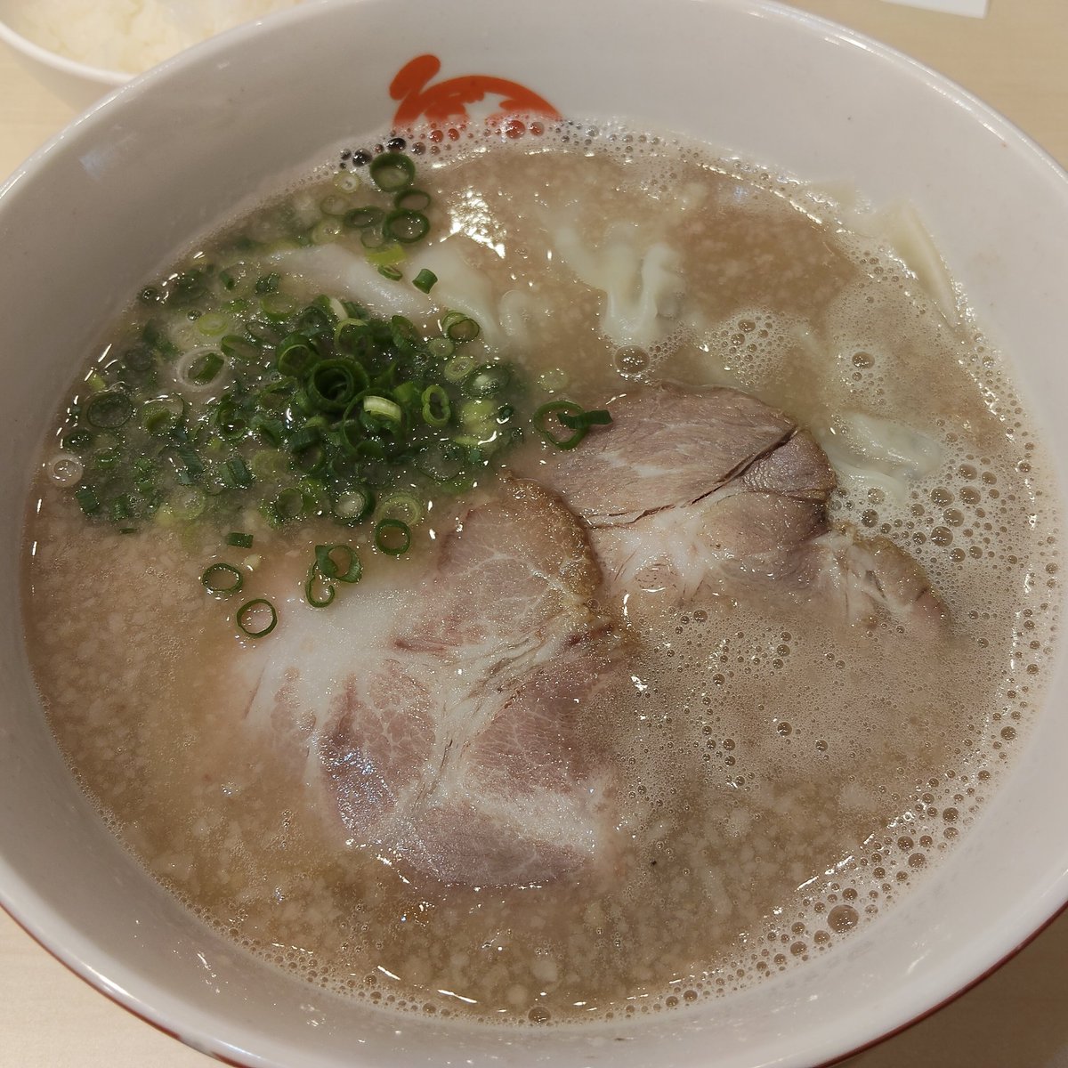 b920's tweet photo. なんで京都まで来て『だるま』にしたんやろ…でも美味かった。さて。
久々の京都出張終了…アカン、出張用の勘を無くしてしまったな…いろいろ不完全燃焼、仕事後も色々見て回ろうと思うも雨と疲れでどうにも…😓
レコードプレーヤー、まだ買ってないんですけど、最後の写真のヤツが良いな…。 https://t.co/TWjxHX4aL8