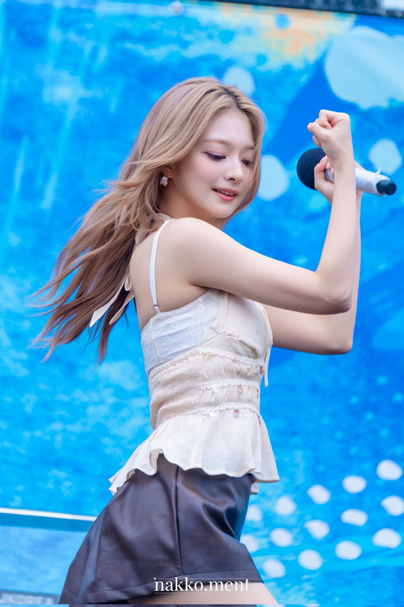 nakkoment's tweet photo. 260704 캐리비안베이 나경 HQ
#fromis_9 #프로미스나인 #이나경 #LEENAGYUNG https://t.co/uNHUEhGbS9