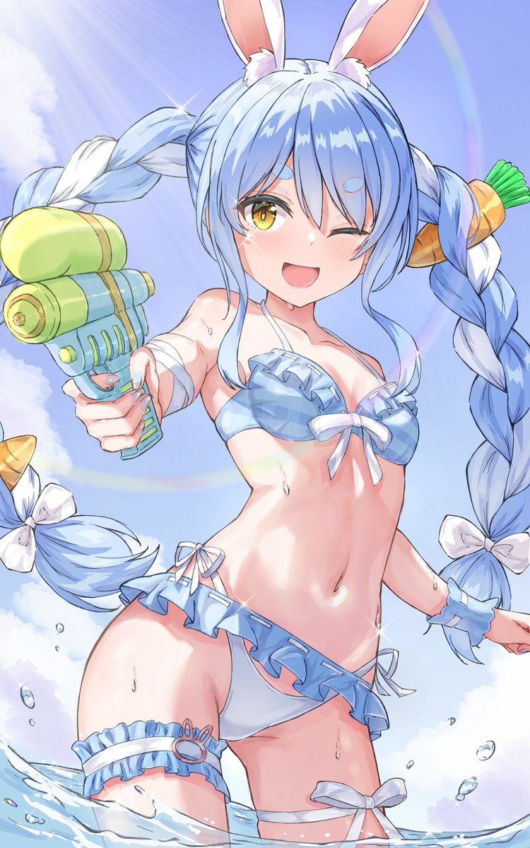 qussie's tweet photo. 👯‍♀️‍️👙🔫「ねらぇ！」 https://t.co/K5GmBvAtAc