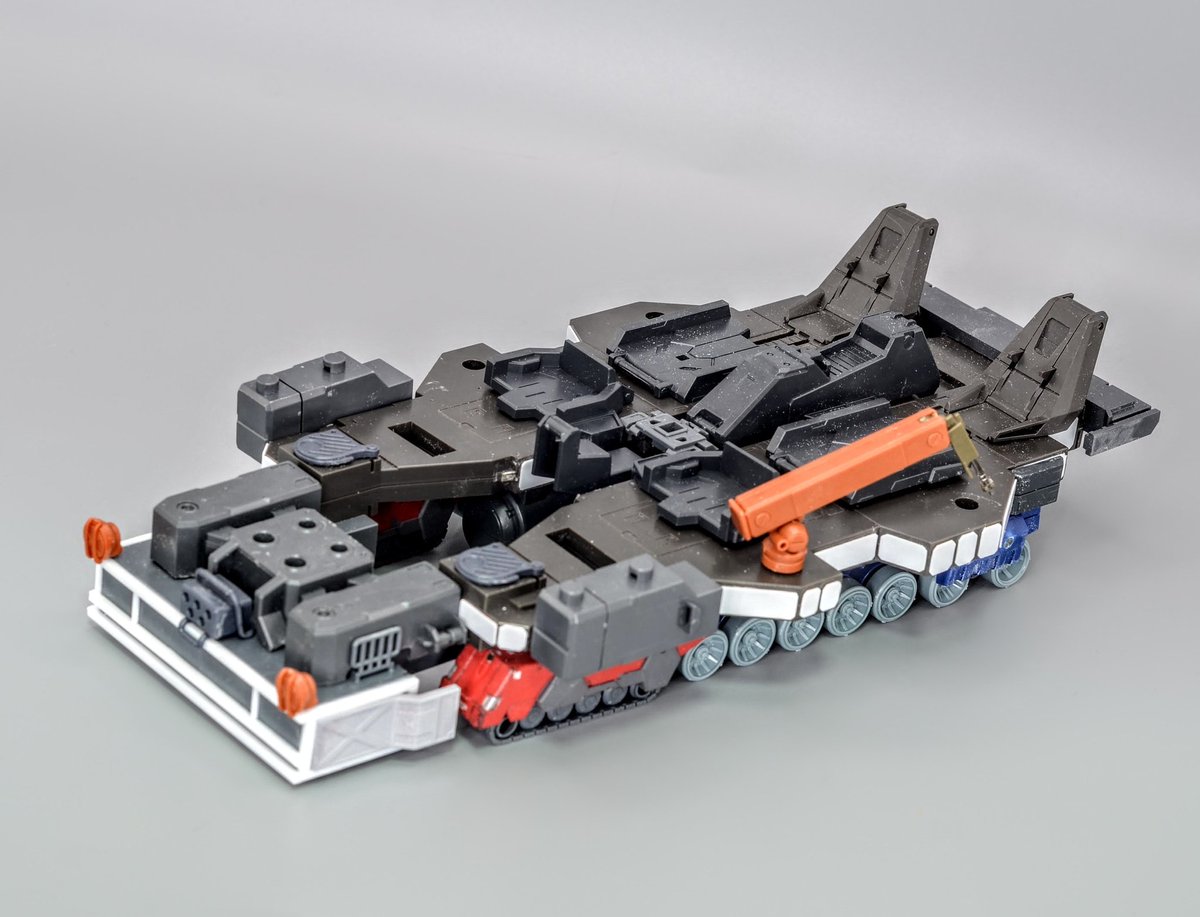 また新たなミキシングを始めました ジャンクパーツで構築したガンダム