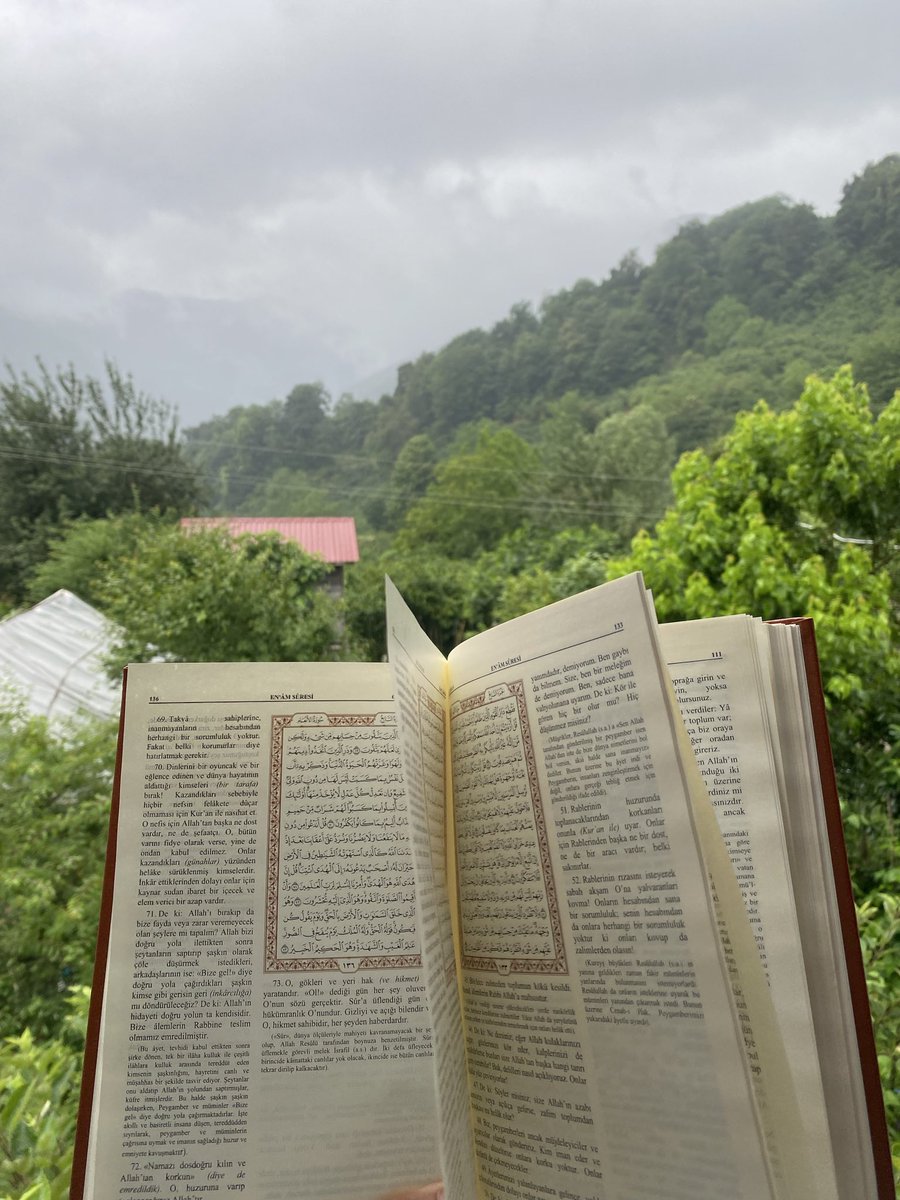 beyzaaakeser's tweet photo. O, gökleri ve yeri hak (ve hikmet) ile yaratandır. ‘Ol!’ dediği gün her şey oluverir. O’nun sözü gerçektir. Sûr’a üflendiği gün de hükümranlık O’nundur. Gizliyi ve açığı bilendir ve O, hikmet sahibidir, her şeyden haberdardır. 
 | En’âm🍃 https://t.co/oXnH8krd0B