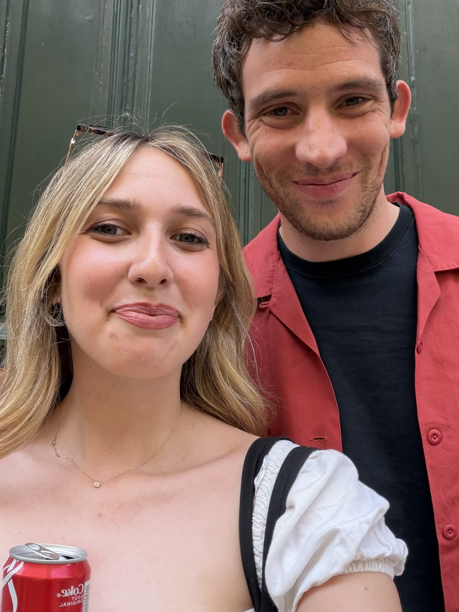 cxlarx_'s tweet photo. fav boy back in paris 🩷 https://t.co/atVY2uhLUT