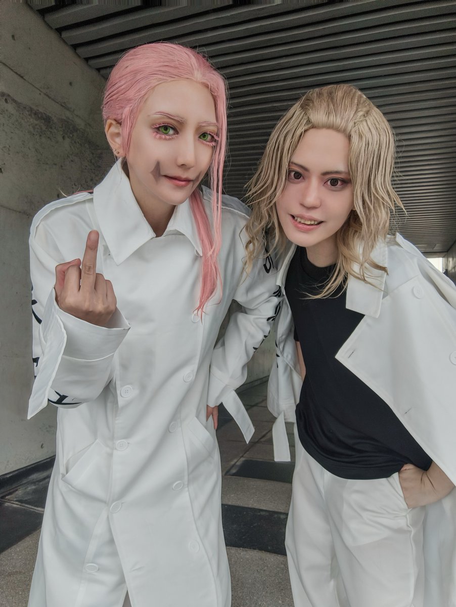 0_Bellflower_0's tweet photo. 【コスプレ】
昨日のツーショ📷
🌸→camusさん（@cms215hxr ）
雨撮後だからウィッグしっとり衣装ちょい透け写真🤏ツーショだからにこにこしてて可愛い😌撮影の写真はまた今度🫶 https://t.co/RakK1RwyI6