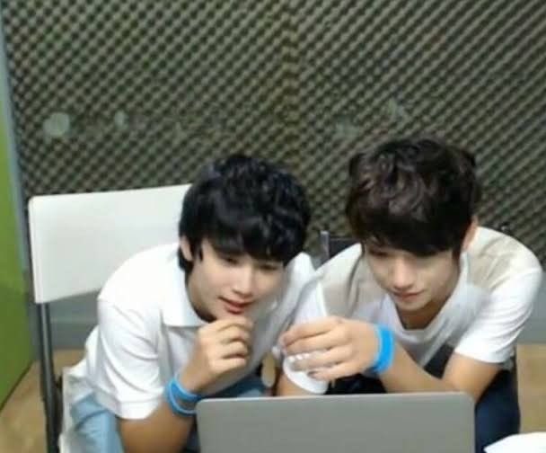 salutazes's tweet photo. so did                                 yes, we will debut as 
we make it?                     an official unit on oct https://t.co/BHKu9qDJit