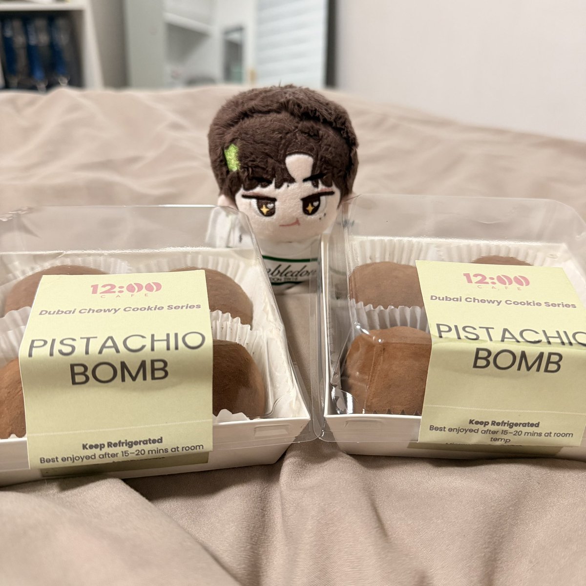 jjongbert's tweet photo. nomnom 🍫 https://t.co/wTtL1wWqo9