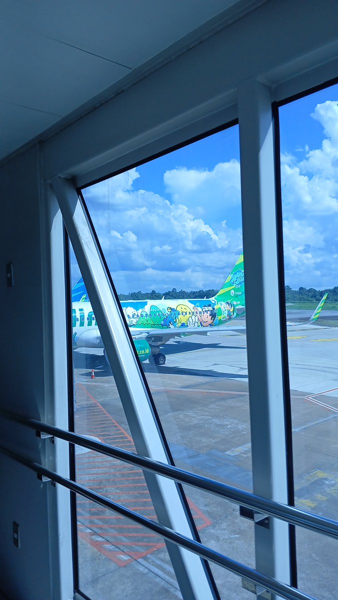 vigio20's tweet photo. Enaknya balik kalimantan apa ngga yaa hmm

lagi di fase pengen balik tapi malas wkwkwkw https://t.co/nlL4NEetH0