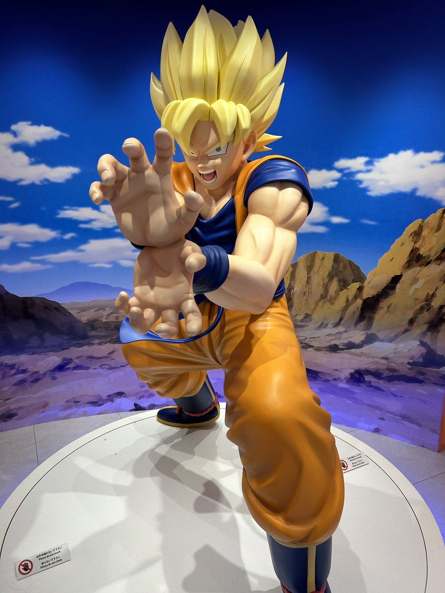 zon_kro's tweet photo. ずっときたかったドラゴンボールshopにやっと来れた！
つい買いすぎちゃったけど楽しかった〜 https://t.co/D0SVgOxfxK