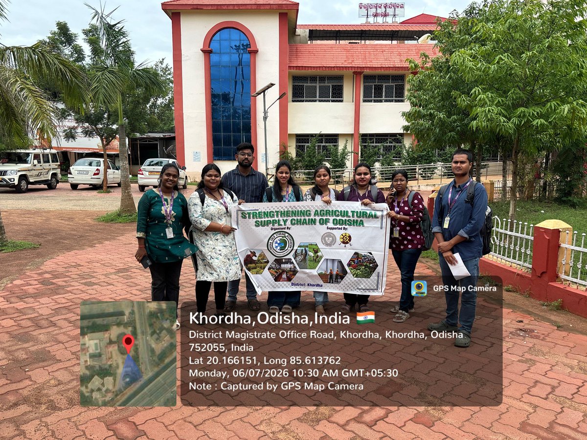 OCSA0000's tweet photo. From classrooms to government offices—turning knowledge into experience. 🌿
A productive day visiting the Collector Office, Veterinary Department, and Fisheries Office under the RAWE/AIA 
#RAWE #AIA #CVRamanGlobalUniversity #OCSA #AgricultureStudent #Research #FieldVisit https://t.co/WLvHdpAOjE