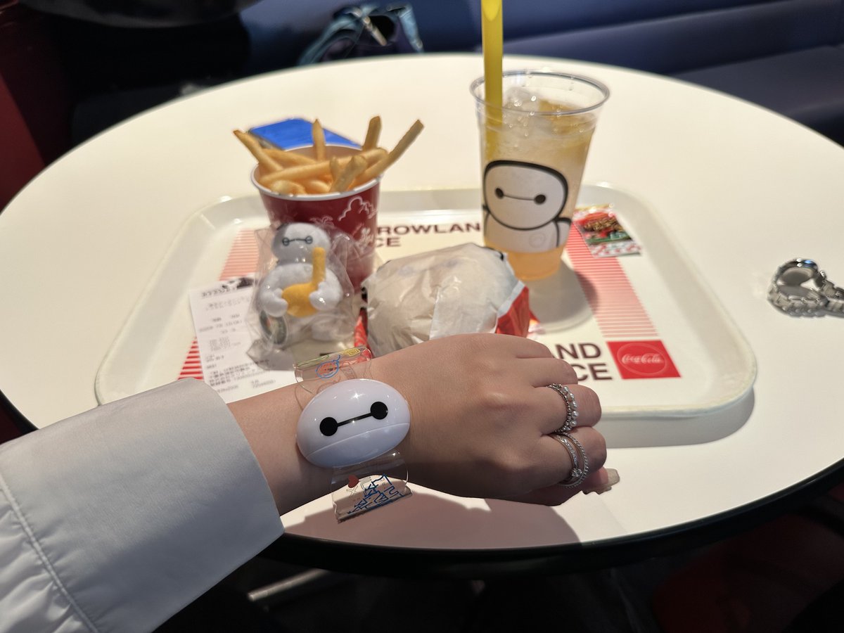 disyamt's tweet photo. こんなことをして遊んでいたら元々付けていた時計を無くすなどした(無事に見つかった) https://t.co/chqA0YWhMV