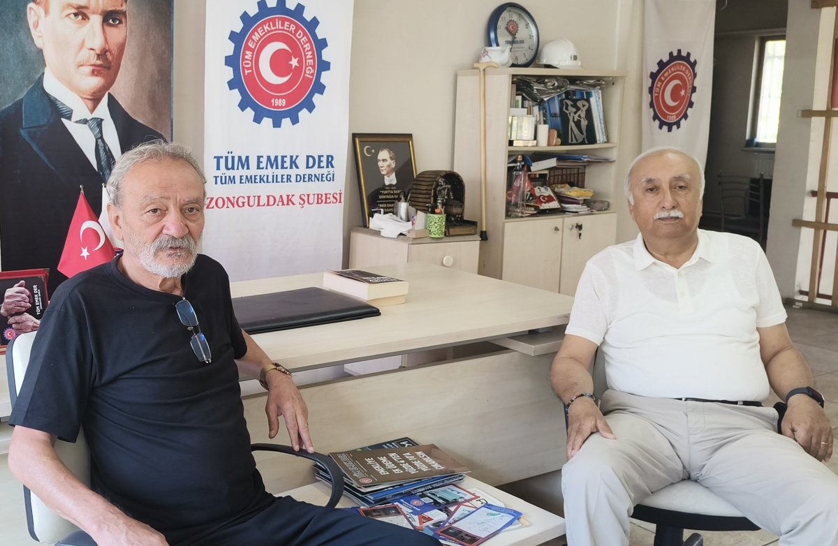 adnankucukvar's tweet photo. Kaya ASLAN. 
Taş Kömürünün amiral gemisi Türkiye Taş Kömürleri Kurumu'nun(TTK)sevilen, sayılan bürokratlarından biriydi. 
TTK Teftiş Kurulu Başkanlığından emekli oldu. 
TÜM EMEK DER'i ziyaret etti. 
Yöre, ülke, TTK ve emekli sorunları üzerinde fikir teatisinde bulunduk. https://t.co/9OQuB6Msw0