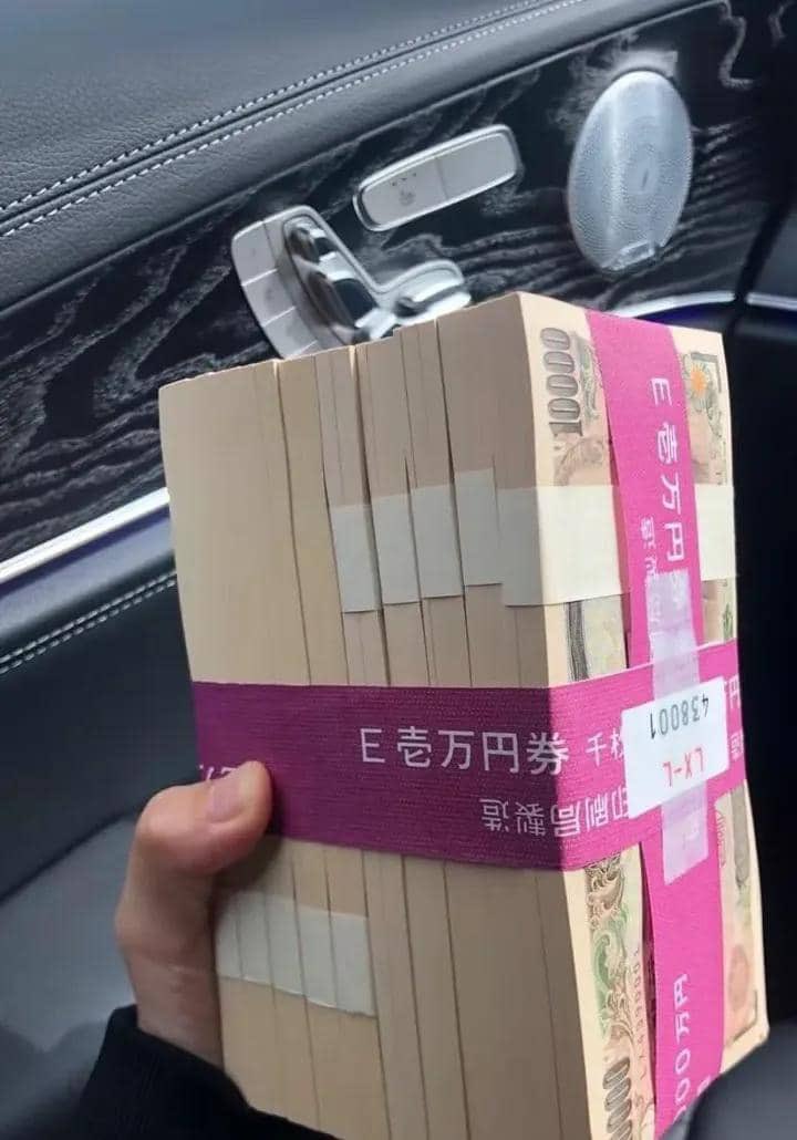 Angler012's tweet photo. 500万ナイラ以上が必要な場合はご連絡ください。資金の送金には手数料がかかります。本当にご興味のある方のみご連絡ください。 https://t.co/A0LCBF6AdE