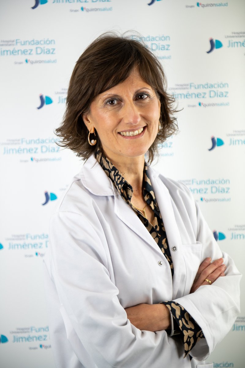 Hospital_FJD's tweet photo. Felices de que la Dra. Pilar Llamas, jefa de nuestro Departamento de Hematología y Hemoterapia, esté entre los 20 especialistas más destacados del ranking "Los 300 mejores médicos de España del Observatorio de la Sanidad" de @elespanolcom https://t.co/2QEKzqHQ0V