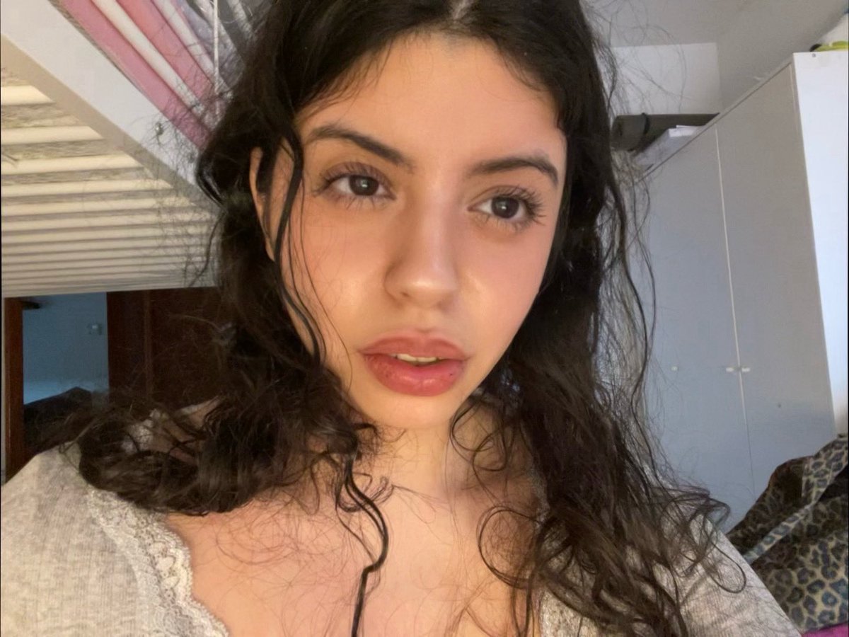 nicole tweet media