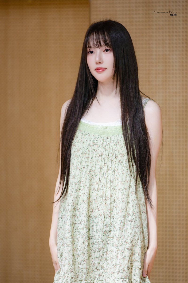 L00NATIC_'s tweet photo. 260704 #예린 #YERIN https://t.co/W1BaSWrlXJ