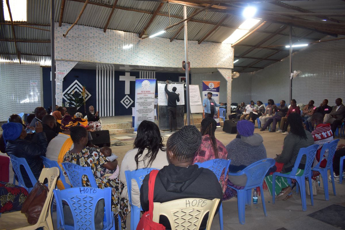relon_kenya's tweet photo. Community voices in Kitengela united to identify strengths, address shared challenges, and coexistence. Dialogue builds trust, strengthens social cohesion, and inspires collective action for inclusive future. #Peacebuilding #CommunityDialogue #RefugeeInclusion #RefugeeLeadership https://t.co/z4755wfCXq