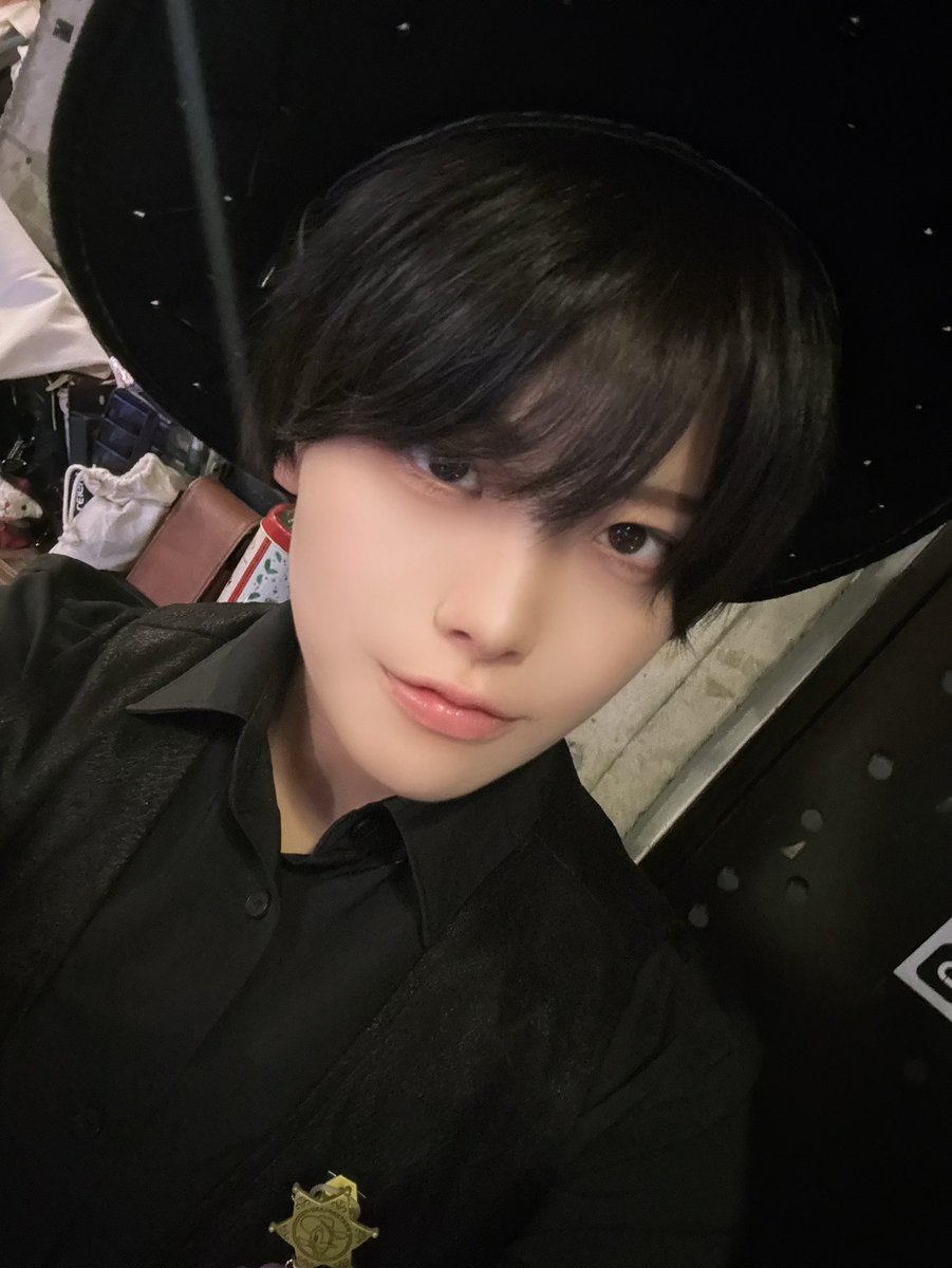 wanted__kuta's tweet photo. ウォンテいんしました！！
黒ずくめ！！
きくらげ、むに、空汰 3人でお待ちしてます!!

#秋葉原 #コンカフェ https://t.co/ftUBHQbbZ2