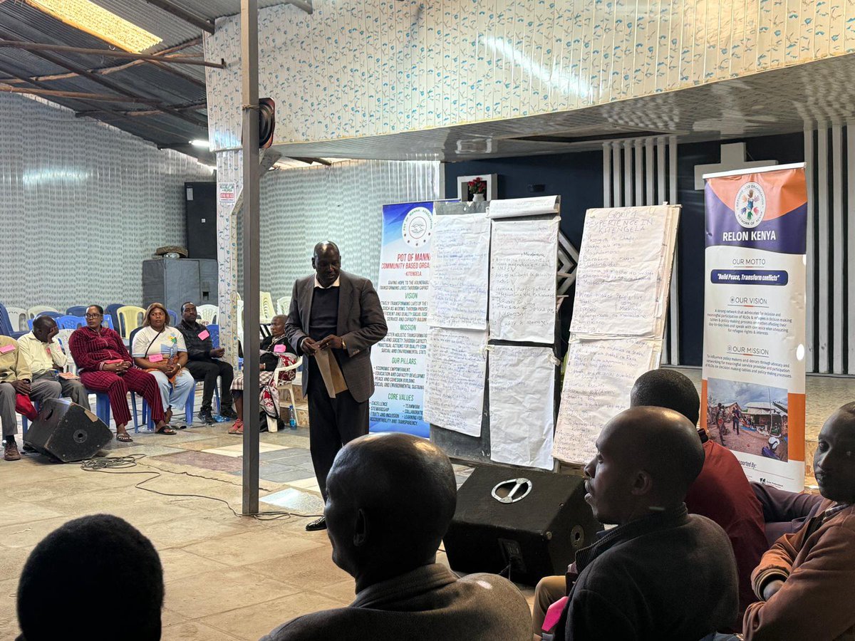 relon_kenya's tweet photo. Community voices in Kitengela united to identify strengths, address shared challenges, and coexistence. Dialogue builds trust, strengthens social cohesion, and inspires collective action for inclusive future. #Peacebuilding #CommunityDialogue #RefugeeInclusion #RefugeeLeadership https://t.co/z4755wfCXq