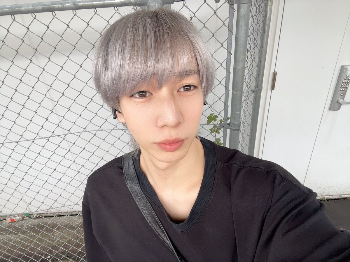 Charo1style's tweet photo. 今日は朝からそして深夜まで🎥
そして次の日も激速な現場🍵

お眠な目を擦りながら
頑張っています🫡

応援してSay Ho～！！

 #1日1ちゃろ https://t.co/dAt75iAzuU