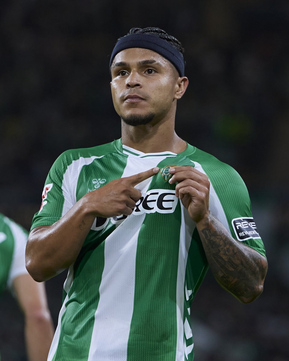 RealBetis_Arab's tweet photo. كـــوتــشـــيـــتـــو 😍💚 https://t.co/TzKJ354GSY