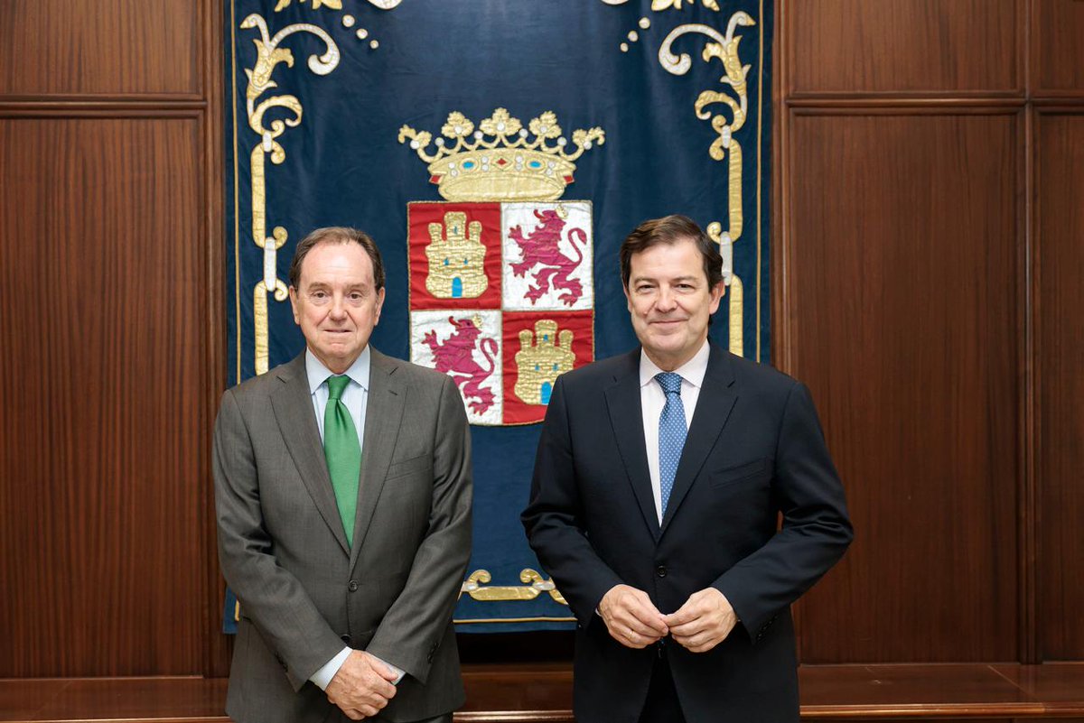 alferma1's tweet photo. Esta mañana he recibido a Jaime Alfonsín, presidente de @FundIberdrolaES, para conocer sus proyectos en #CastillayLeón en materia de cultura, patrimonio, sostenibilidad y acción social.

Colaboración útil para cuidar nuestro legado y mejorar la vida de las personas. https://t.co/jQ9slrAzEm