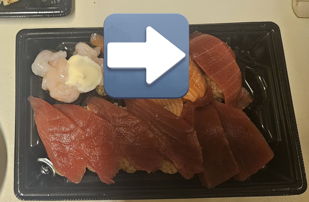 Liriskaren's tweet photo. スシローへの怒り

1枚目 イメージ写真
2枚目 デリバリーで頼んだ中落ち
3枚目 不思議に思い実際に店行って届いた中落ち

2枚目届いた時点で店に電話して確認したけど、商品として問題ないと言われた

中落ちが切り身だし、2貫提供が一貫だし

その場しのぎで適当に対応されたんだなー悲しい https://t.co/KR5G4tz01d