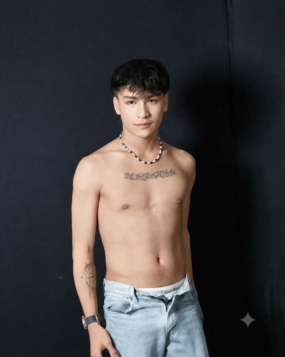 Shimaidaiskiiii's tweet photo. Available now https://t.co/wlON9LraRD