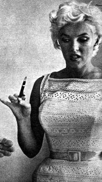 Clubpassionmar2's tweet photo. Bonne journée de lundi.
Have a sweet Monday.
#marilynmonroe #Marilyn #clubpassionmarilyn #EveArnold #bement #Maisonderetraite https://t.co/cchDKhV9dp