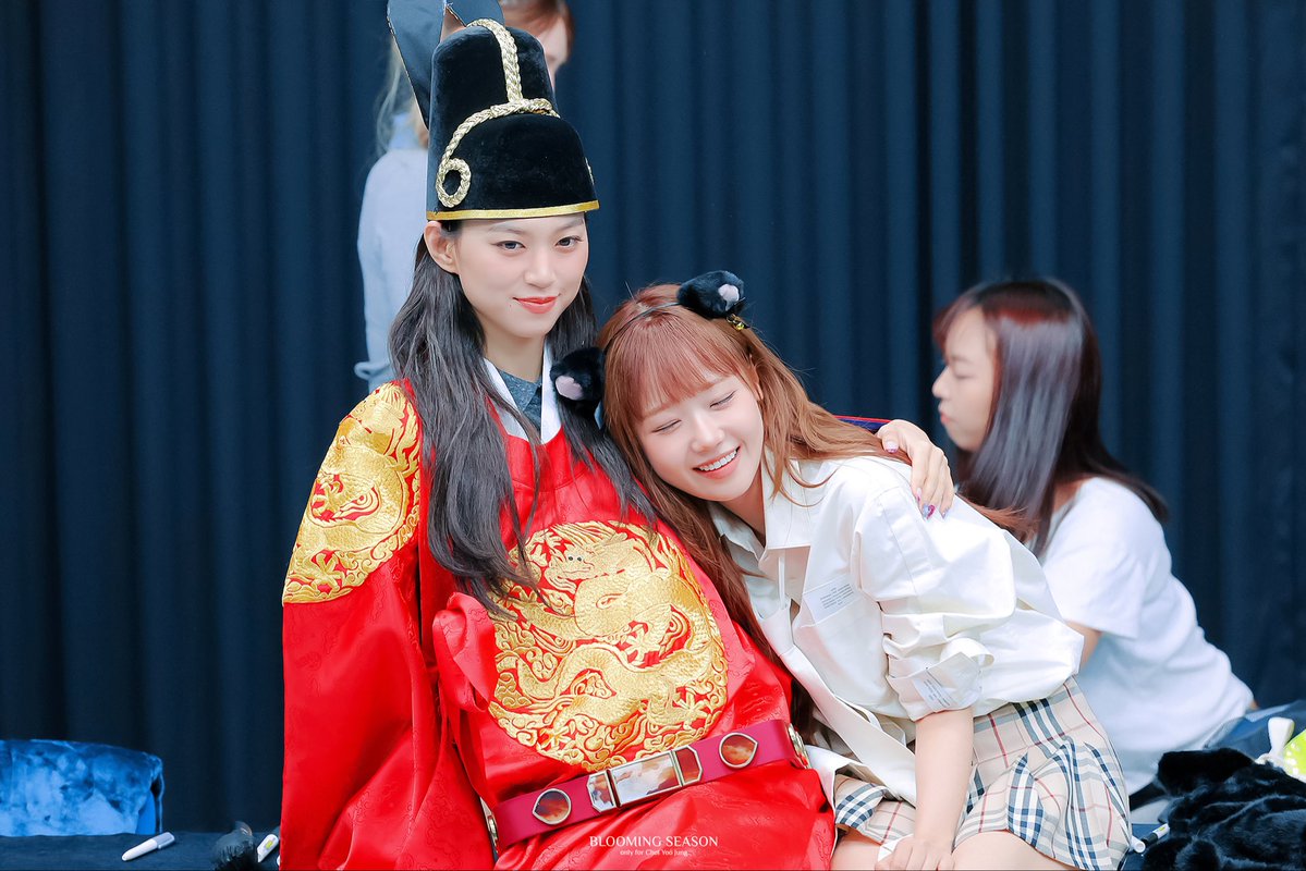 BloomingS_yj's tweet photo. 260627 

너무 소중한 무언가

#최유정 #CHOIYOOJUNG #최콩알
#IOI #아이오아이
#김도연 #정채연 https://t.co/qu08LU5Jxw