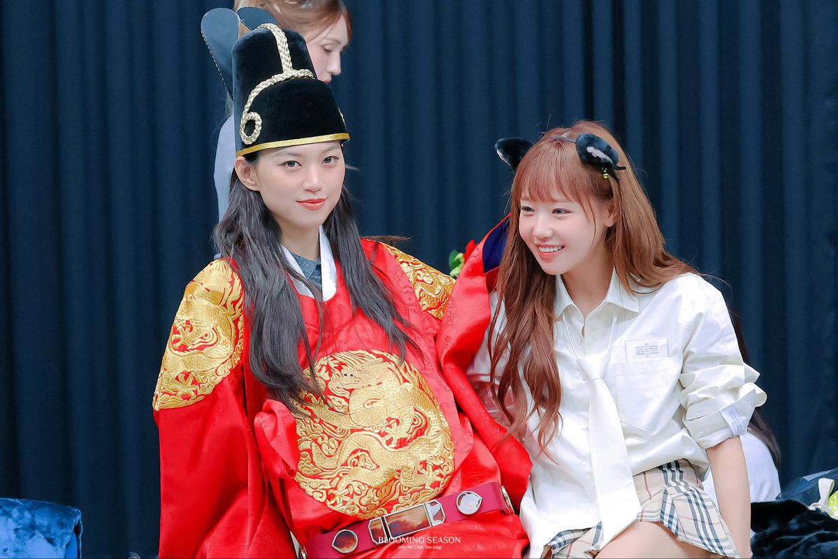 BloomingS_yj's tweet photo. 260627 

너무 소중한 무언가

#최유정 #CHOIYOOJUNG #최콩알
#IOI #아이오아이
#김도연 #정채연 https://t.co/qu08LU5Jxw