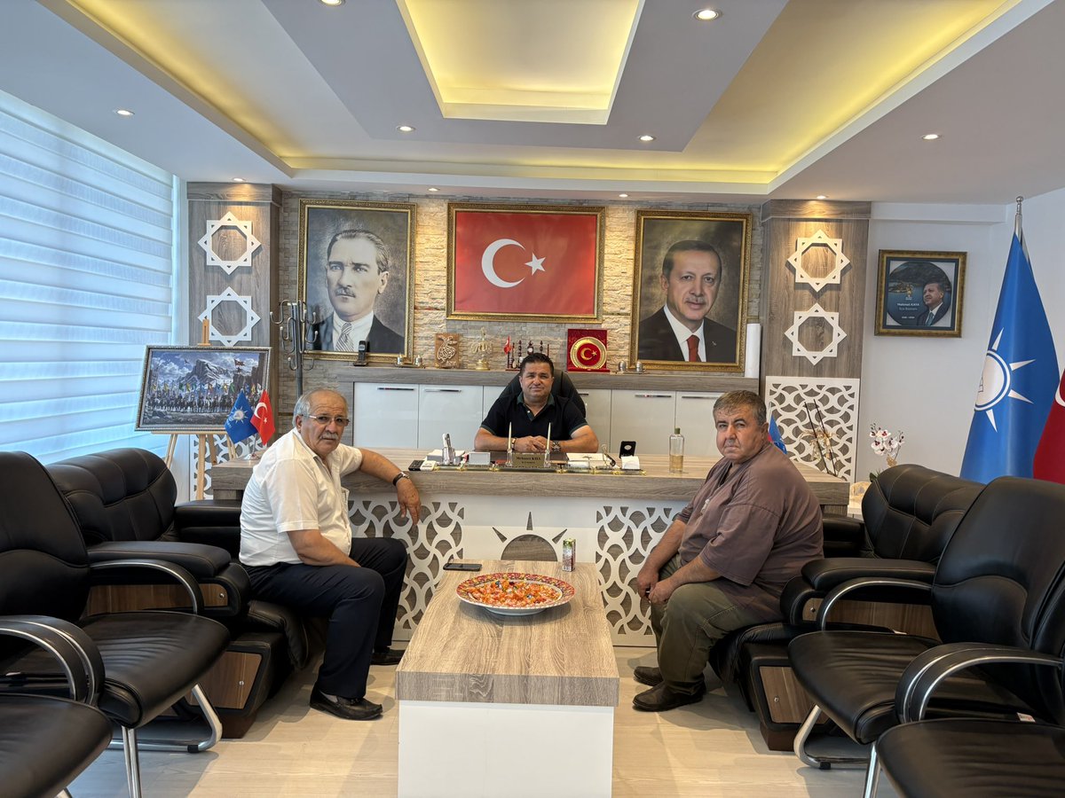 DemreAkParti's tweet photo. 📍Ak Parti Demre İlçe Başkanlığı

Köşkerler Muhtarımız Nazif Bilgiç ve Hüseyin Demiray’a ziyaretleri için çok teşekkür ederiz.

#AkParti
#AkPartiAntalya
#AkPartiDemre https://t.co/aqYRbyJdQS