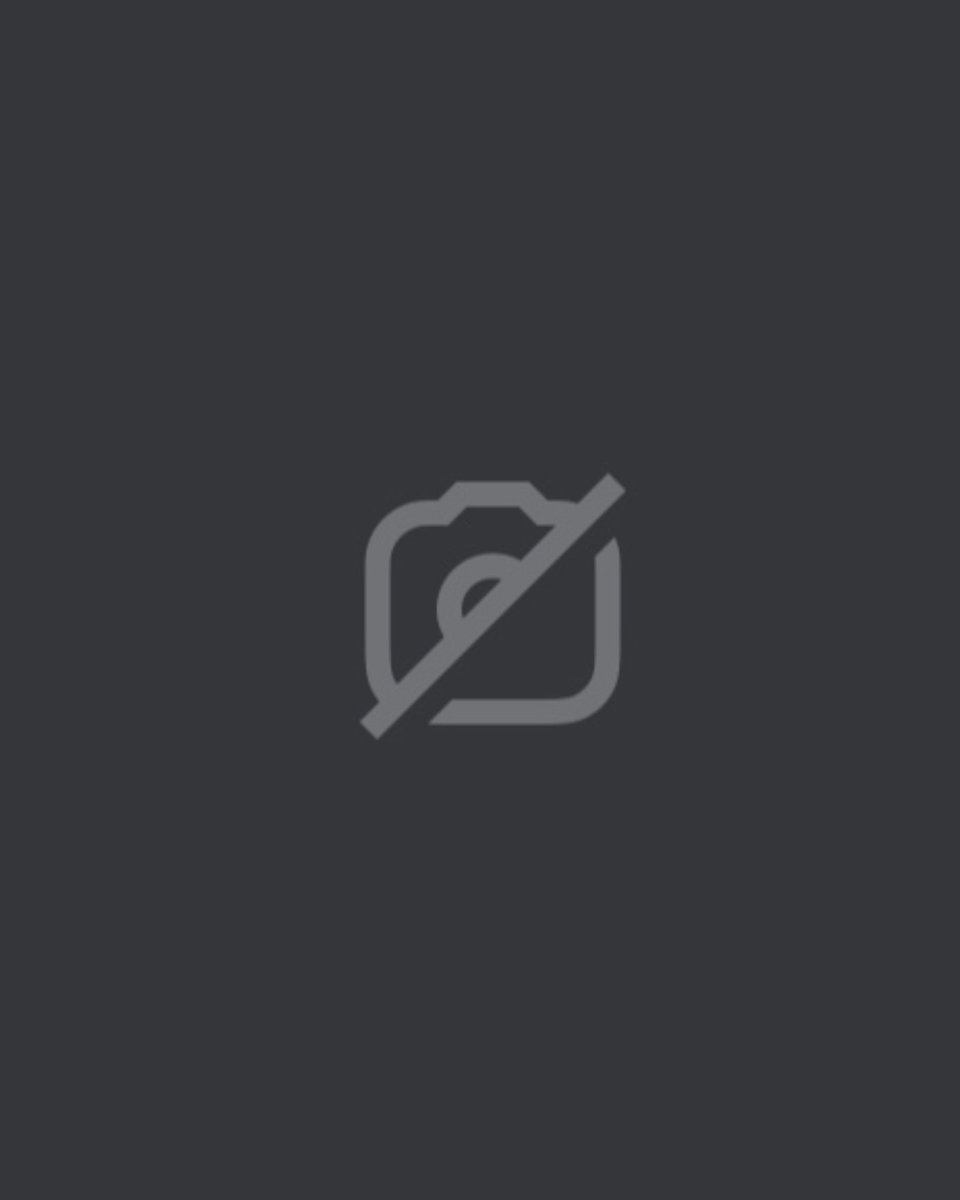 𝐆𝐚𝐥 tweet media